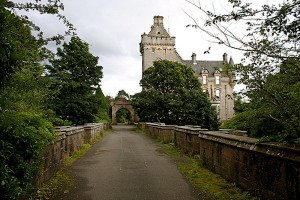 Overtoun Bridge, paso