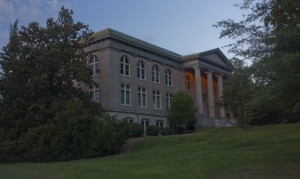 Edificio Psicología y Parapsicología. Duke.