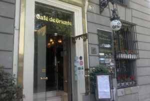 Café de Oriente. Entrada.